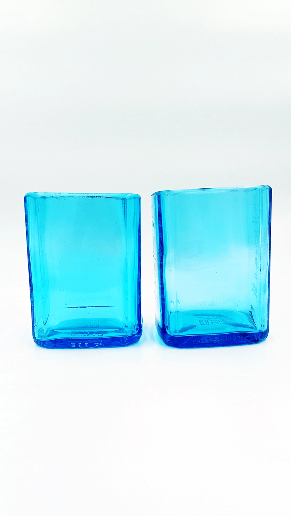 Upcycled Bombay Sapphire Glasses Set sustainable and ecofriendly