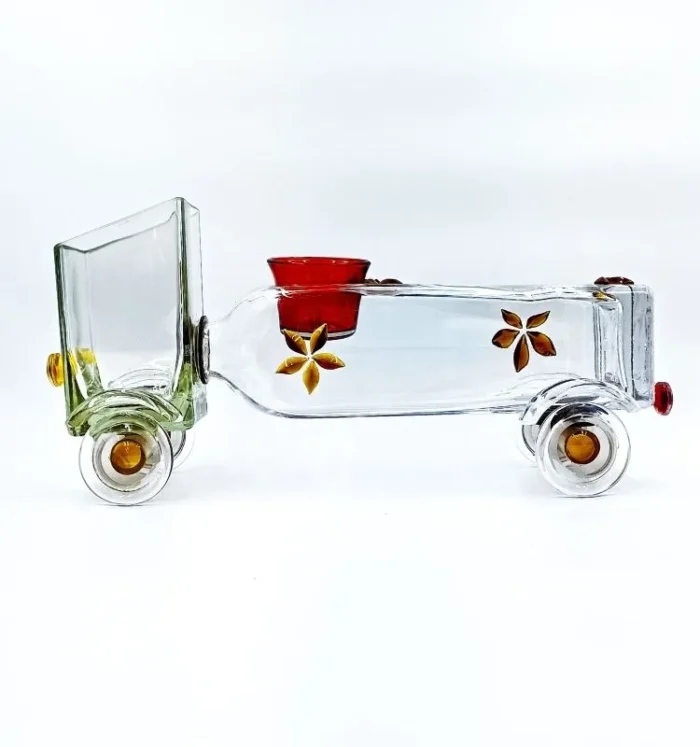 Eco-Friendly Gold Label Whisky Truck Planter - Image 5